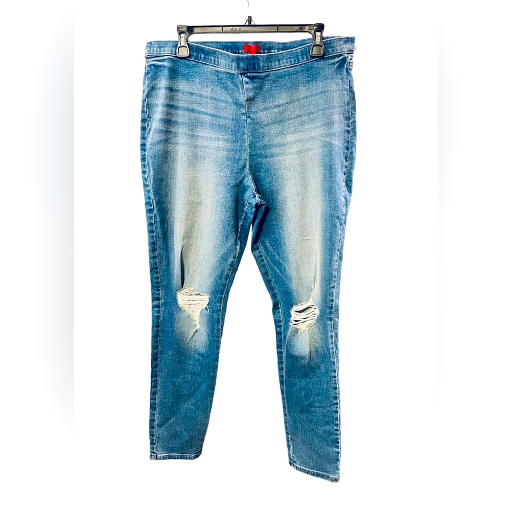 🆕 Jennifer Lopez Pull On Ankle Jeans